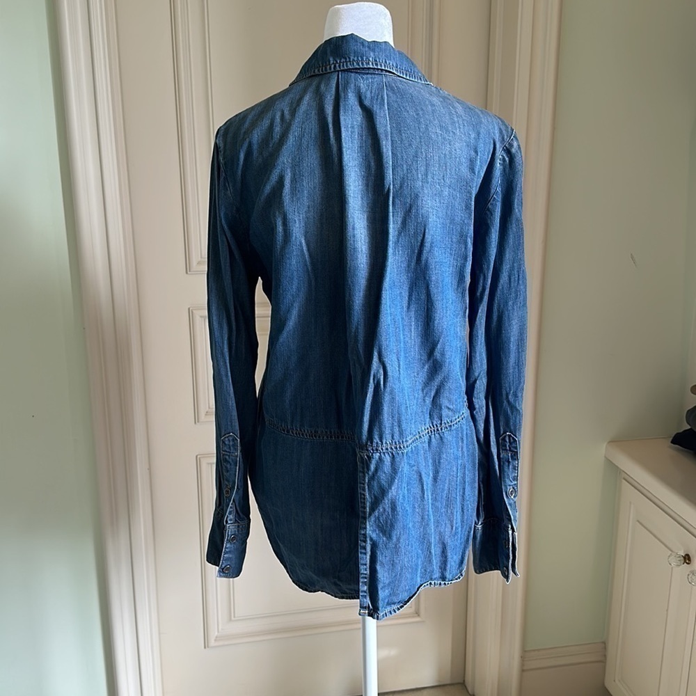 Cloth & Stone Chambray Split Back Button Down Lon… - image 4